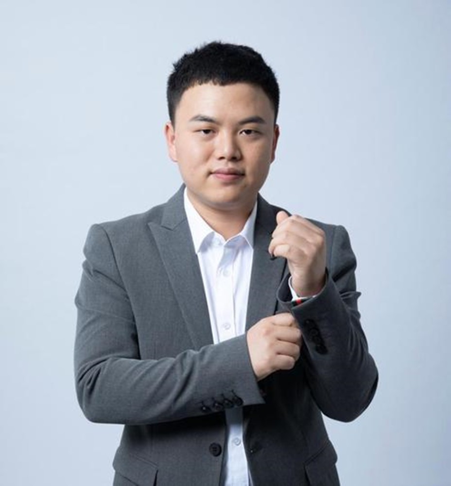 如今纪凯婷和姚尚坤两人过着令无数