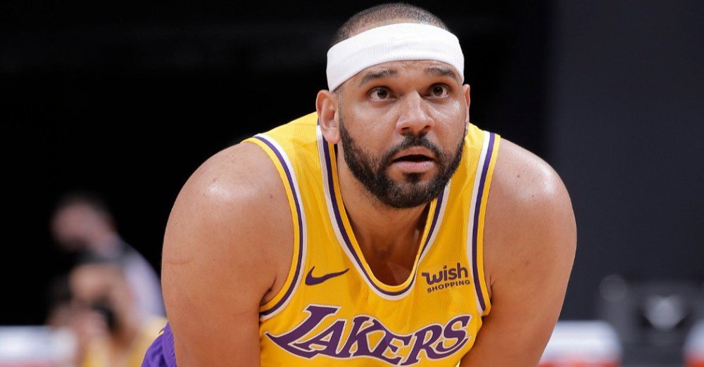 斗球直播nba常规赛右膝内侧韧带撕裂达德利盼避免赛季报销手术