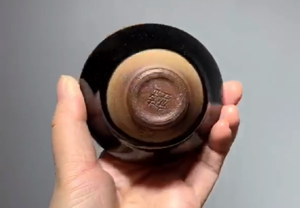 熊忠贵建盏有什么特点?_腾讯新闻