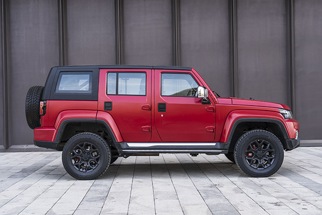 北京越野bj40刀锋英雄版售1699万2049万元