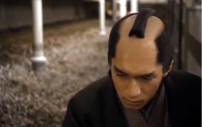 日本古装剧中男子的发型为何感觉如此怪异