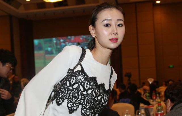 范志毅已经开始活跃于各大社交平台,他经常在微博上艾特妻子张梦瑾