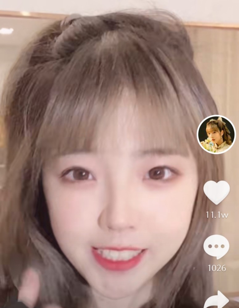 "娇妻"郝一点终于承认嘴歪是因为整容了!