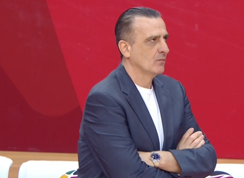 山东男篮挖下大坑!单节狂丢36分,被对手的超级外援打爆了