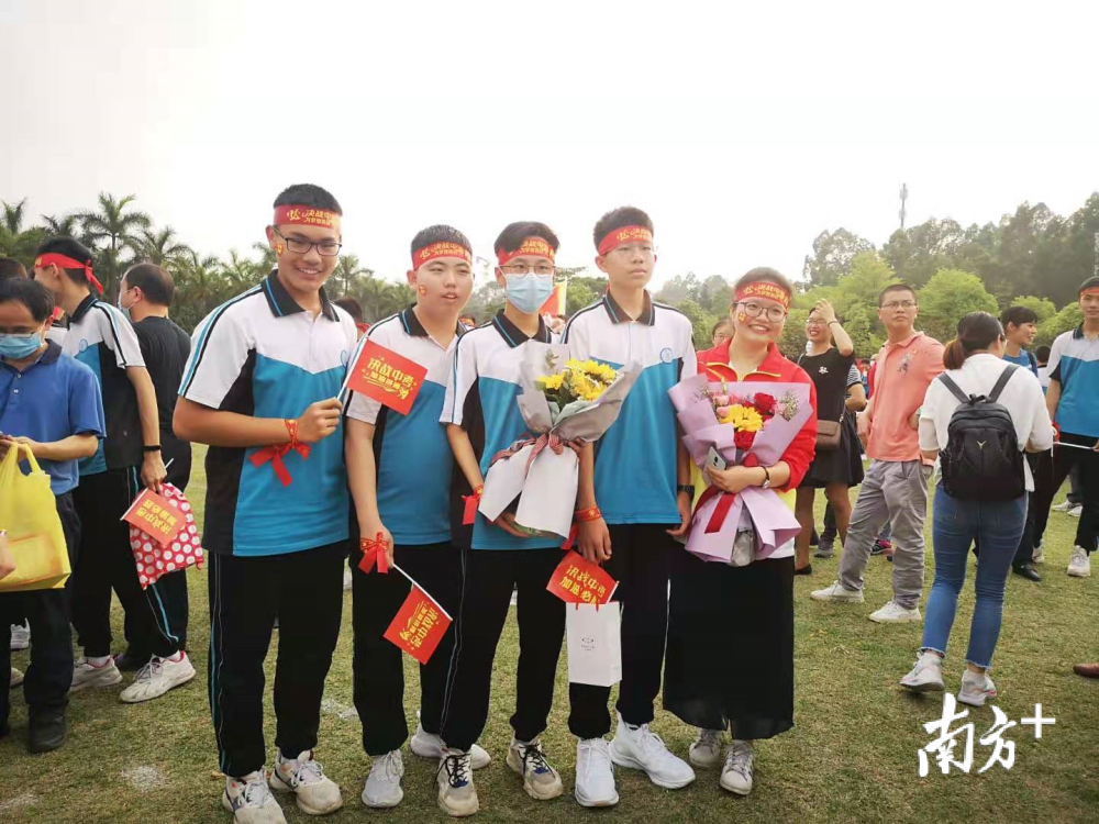 视频仪式感满满三水中学附属初中举行中考百日誓师现场燃爆了
