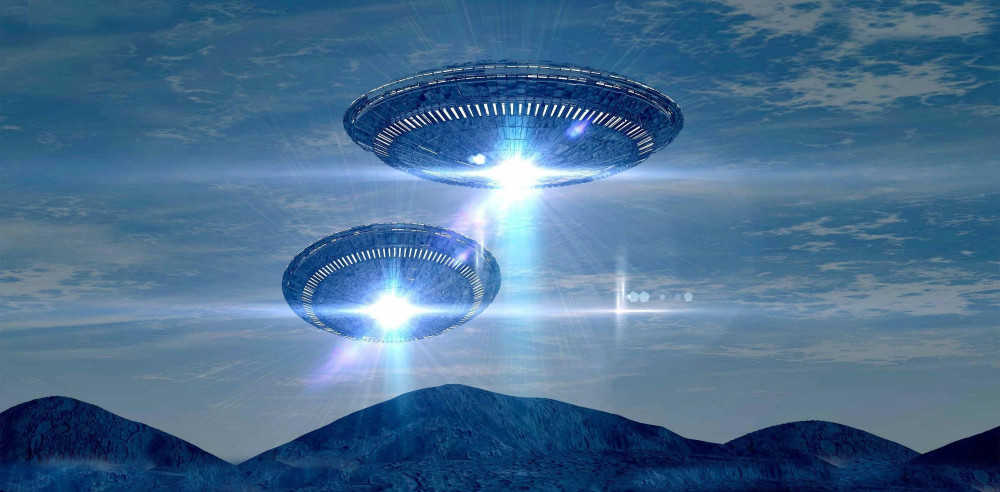 ufo|霍金预言是真的？不明飞行物又出现了，在天空中盘旋了1个多小时