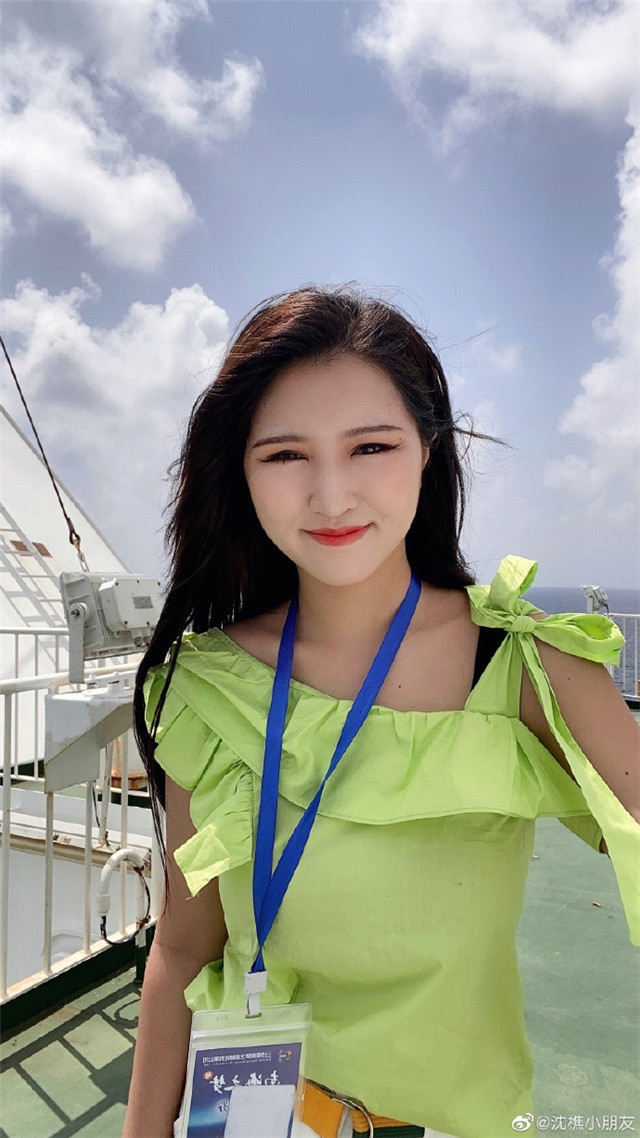 女演员沈樵罕见晒出自拍照,曾因卖身被拘留了25天