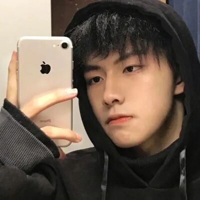 摩羯座的男孩子喜欢一个人的四大表现准准准准