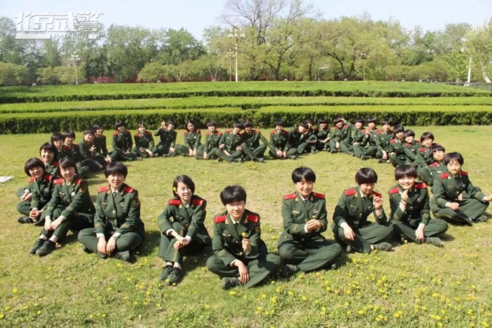 夜讀一名退役女兵的軍旅回憶