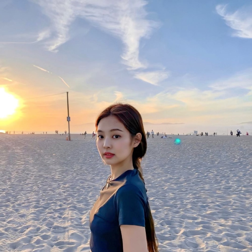 金智妮人间香奈儿