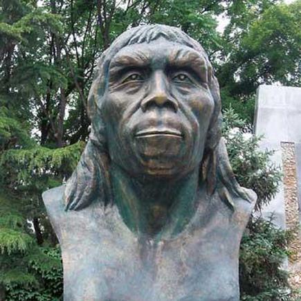 170万年前云南元谋人人类最早文明是由古猿转变而来,而我国境内发现的