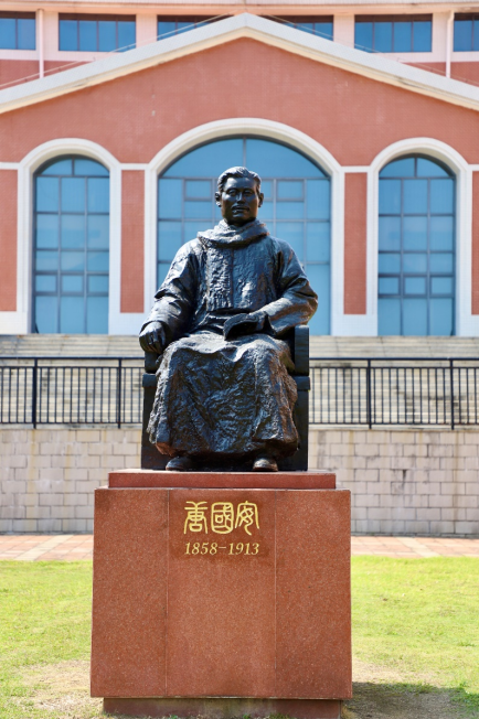 传承唐国安教育兴邦的精神,珠海高新区在唐国安的故乡——唐家湾镇鸡