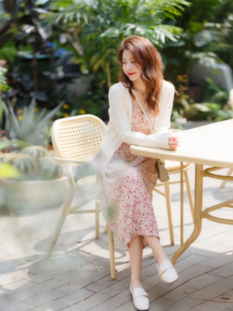 坐着拍照怎么拍,9个坐姿拍照pose,让你拍出好看的坐姿照_腾讯新闻