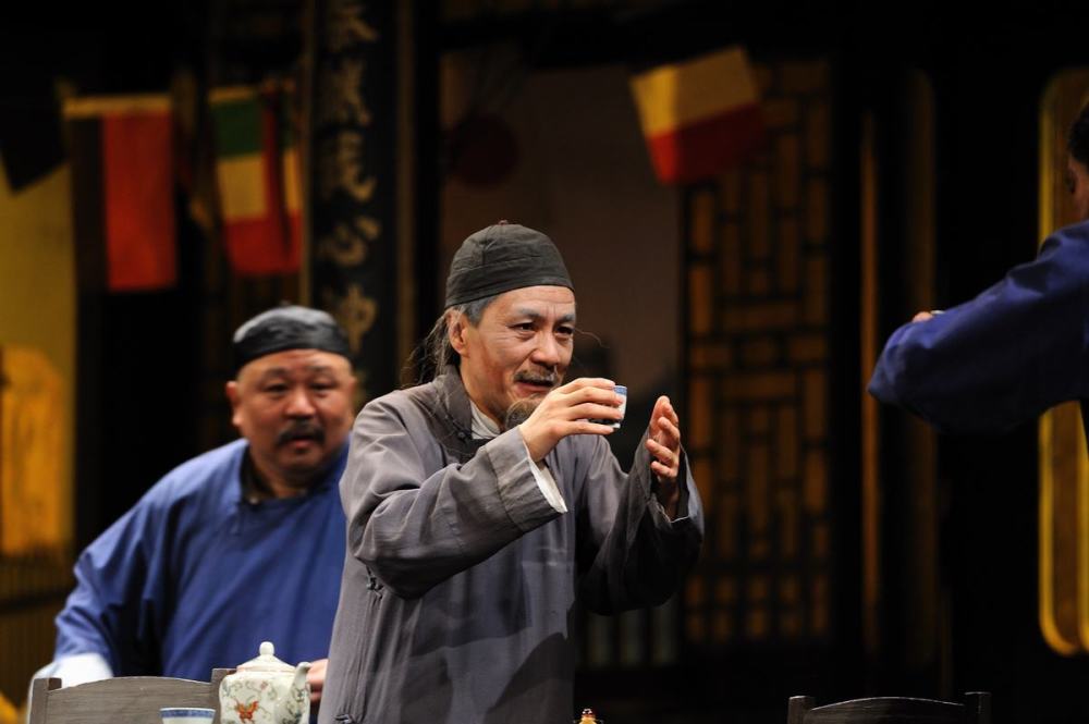 老舍《茶馆》中的"烂肉面",曾火遍北京城,如今为何不再辉煌?_腾讯新闻