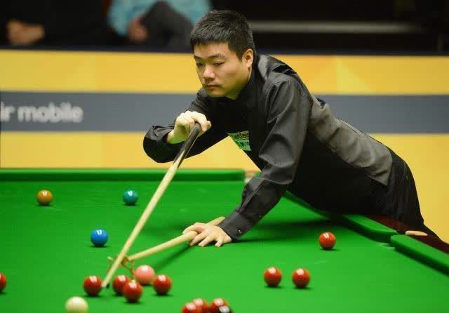 裁判,如今入美国国籍,直言想嫁给黑人生四个宝宝|吕帅希|台球|裁判