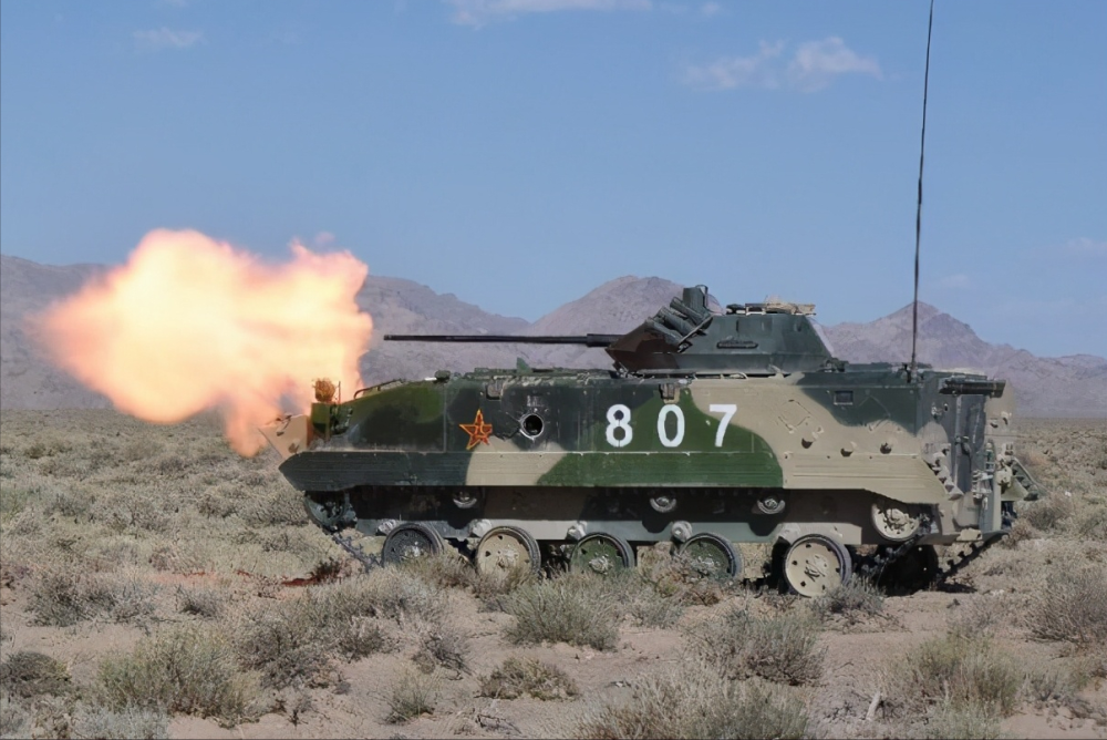 中国03式伞兵战车改进曝光炮塔最新亮点太酷了可超精准射击