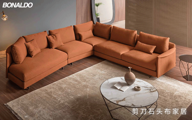让空间氛围更和谐 这些款进口沙发值得一看！