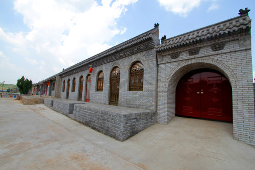沙梁古镇,位于府谷县庙沟门镇沙梁行政村沙梁自然村,现存的古迹风貌