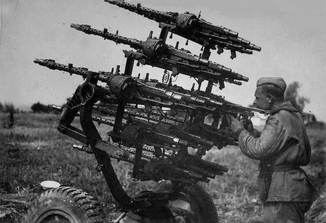 魔鬼的怒吼mg3442通用机枪德国人的神操作