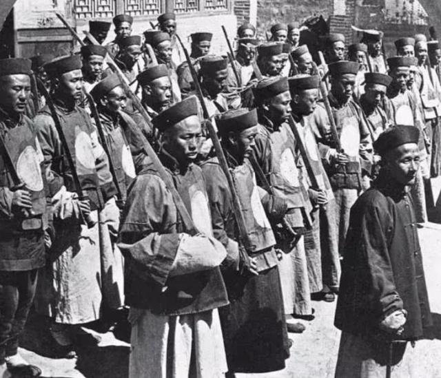 太平天国运动中真实的军人照片太平军的装束让人深感意外