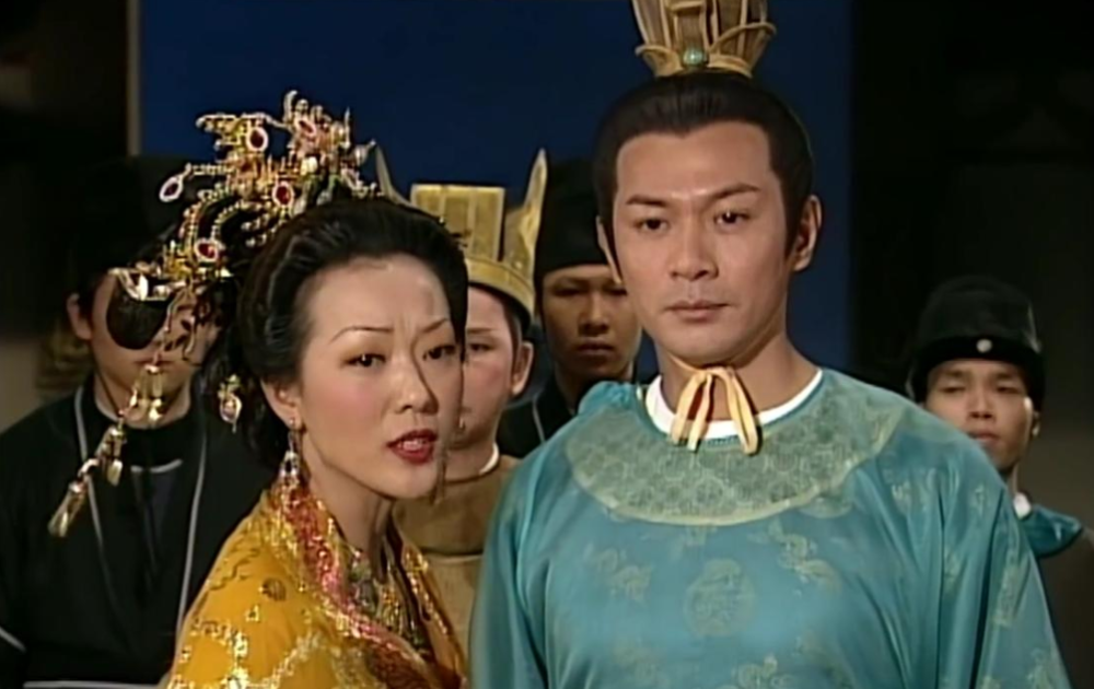 而他们三人所生育出来的太子李瑛,鄂王李瑶,光王李琚三人因母亲相继