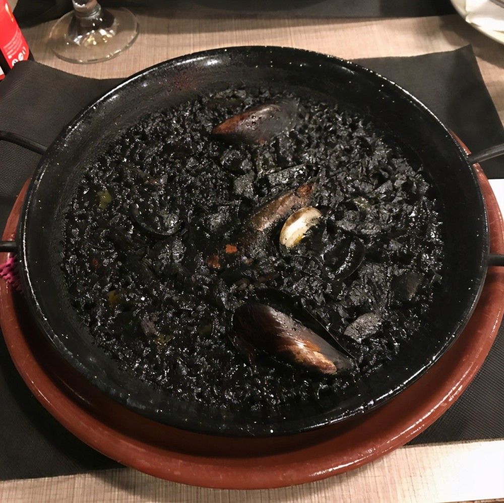 曾经很火的黑暗料理很多人纷纷模仿但是能吃的有几个