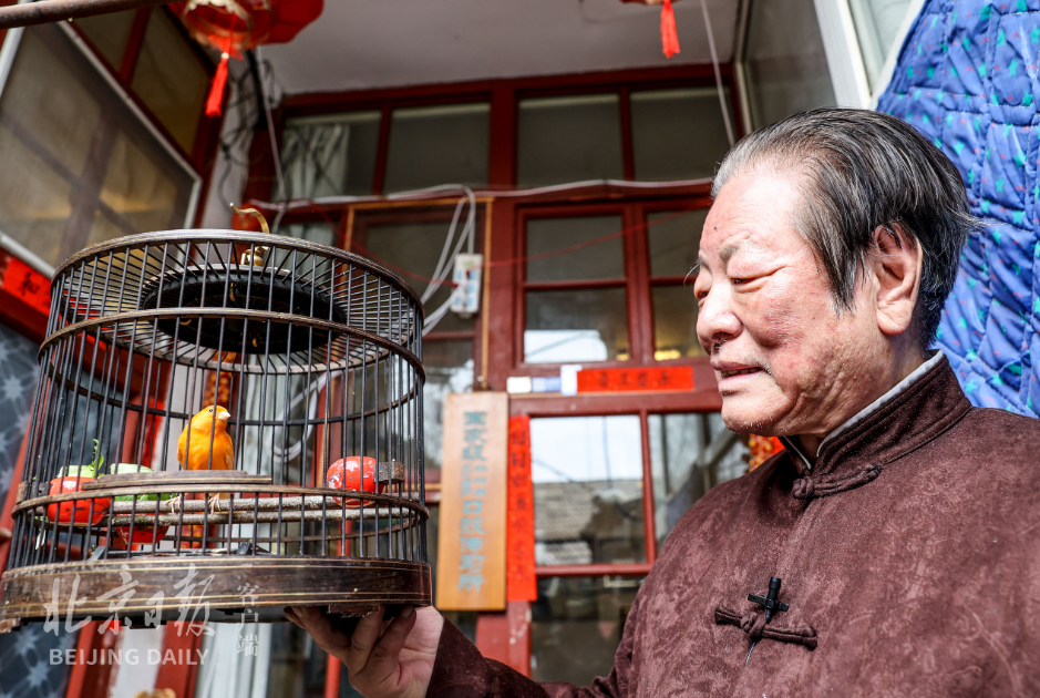 在60多年的演艺生涯中,牛玉亮曾在全世界30多个国家演出过.