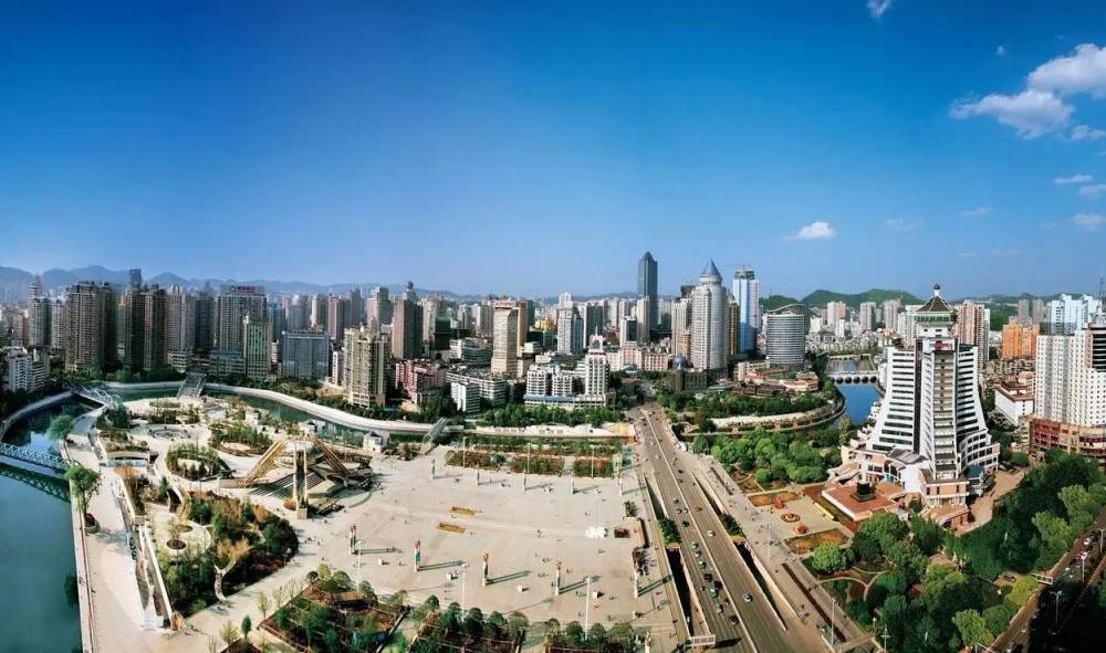 西南地区gdp_西南第二大城市诞生,GDP将突破2万亿,可能成为“下一个重庆”