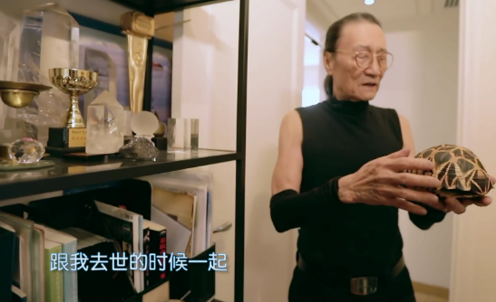 周星驰高薪请他拍戏掌掴曾江娶台湾第一美女谢贤的潇洒往事