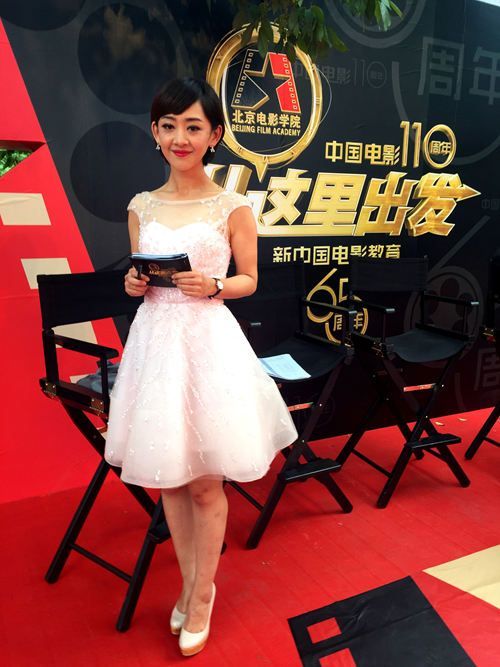 瑶淼熊猫眼抢镜43岁不美颜真成大婶儿了还是别放生图了吧