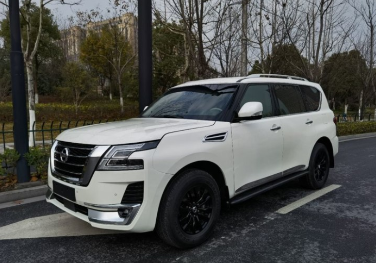 91万元买辆日产途乐v8老y62车主想试驾看到中控时莞尔一笑