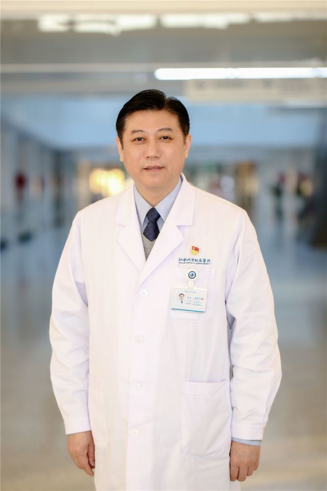 一肩挑起三个角色鲁晓杰你真牛