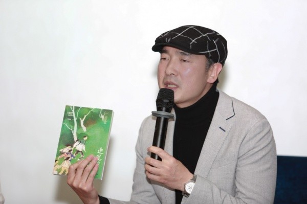 他创作的《剪刀石头布》《梦想是生命里的光》《天使的国》多部优秀