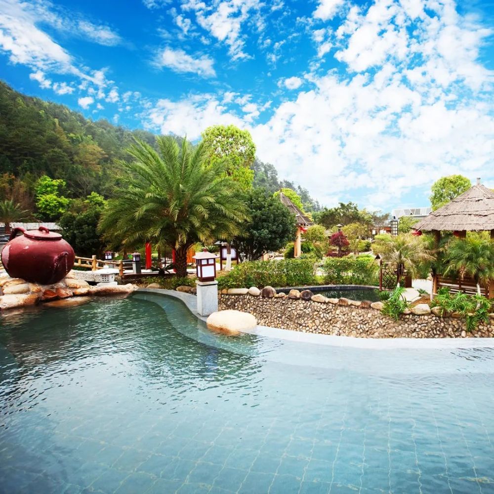 阳春三月好风光来三百山温泉享春天之旅