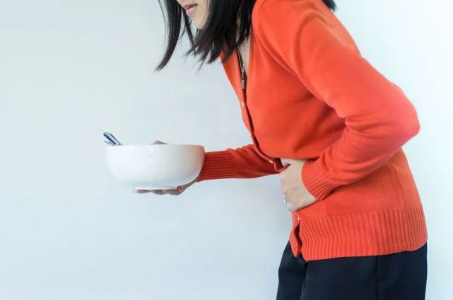 腹泻便秘胸闷却查不出原因当心这个病在作怪还可致癌