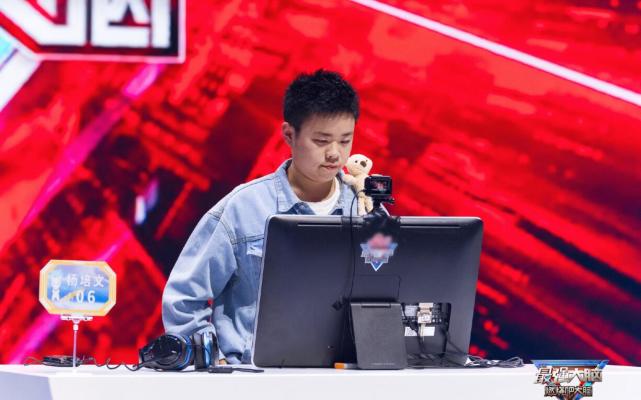 《大脑》因吴栋剑失误有了借口,一语三图太嘚瑟,观众却隔屏尴尬_腾讯