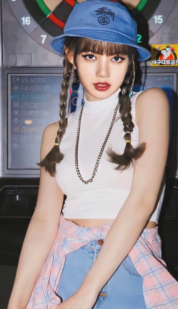 lisa 壁纸 人间美女绝绝子