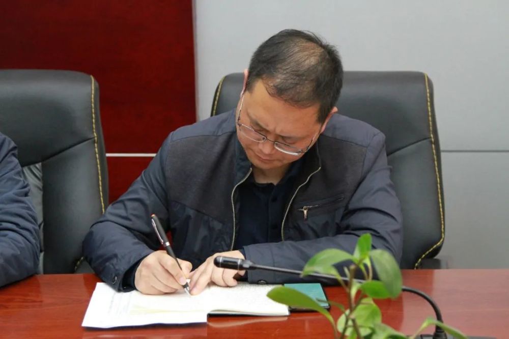 教育整顿王建雄检察长讲专题党课