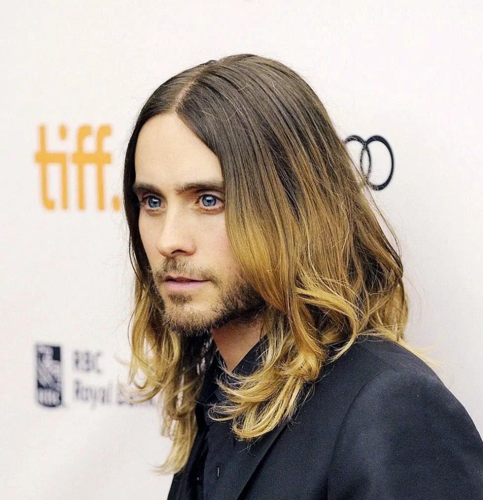 他迷人的,动荡的过去,他也做了一些我们大多数人永远都不会做的事情