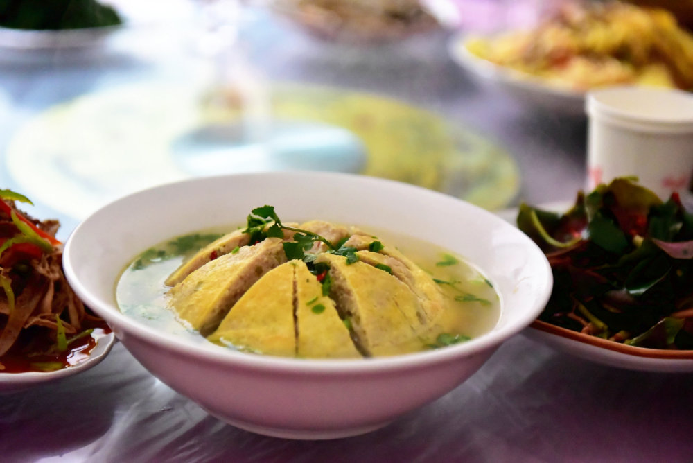 此外,佛坪还有粉蒸肉,面皮炒腊肉,椴木耳,酸汤扯面等.