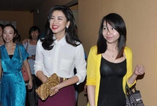 来,吃吃美女演员朱珠的甜"瓜"_腾讯新闻