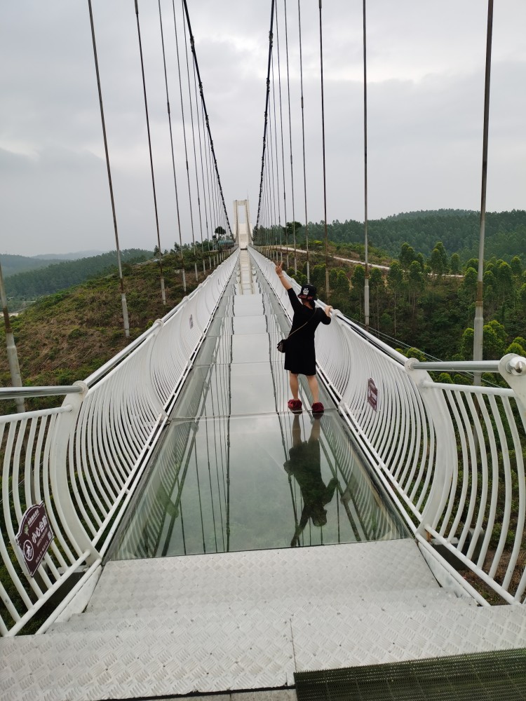 廉江玻璃桥图片