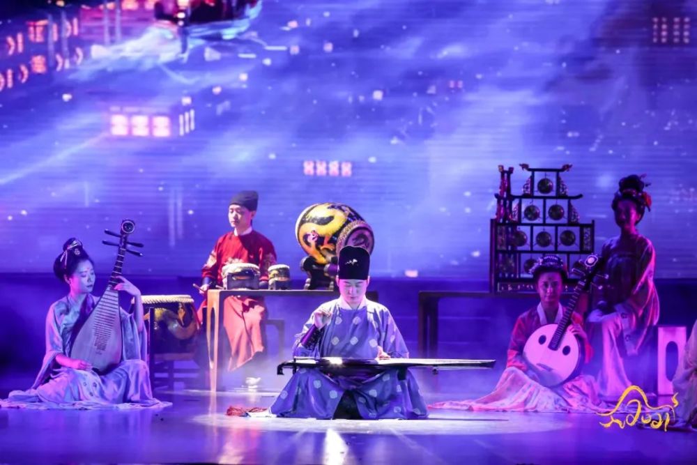 快看这支古乐团从画中走来了