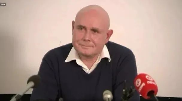 尼斯湖水怪|今年尼斯湖水怪第四次官方目击，出现1分41秒，有两个黑色驼峰