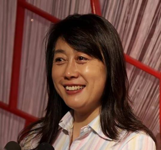 曲苑杂坛汪文华得罪姜昆被封杀婚后守活寡17年现状如何