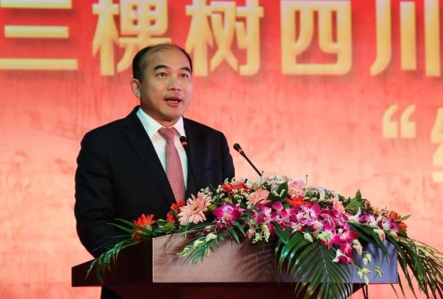 一年花光千万,借3万元东山再起,现赚到300亿|涂料|富豪|洪杰|三棵树