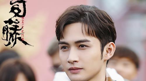 张彬彬忠犬男友火出圈眉目传情度酷似焦恩俊