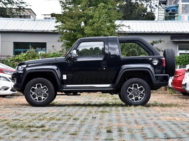 两座的越野大玩具小哥带你一起看北京f40