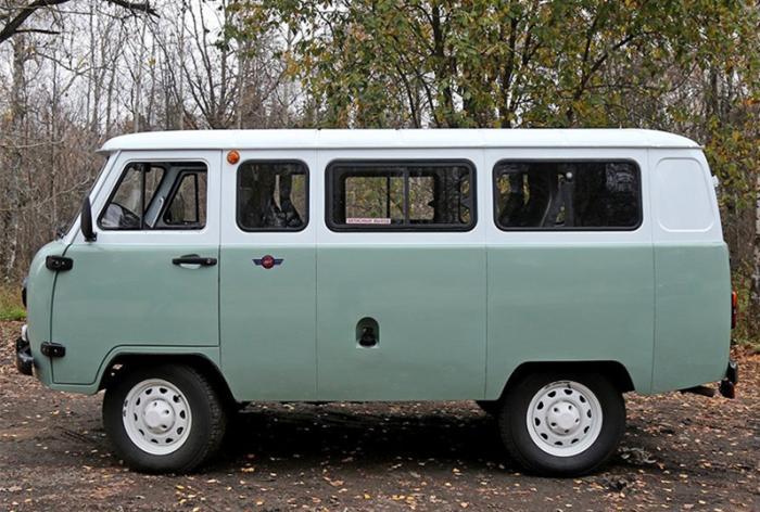 真正的"硬派越野"面包车!标配2.4l 四驱,整车纯进口仅15.88w