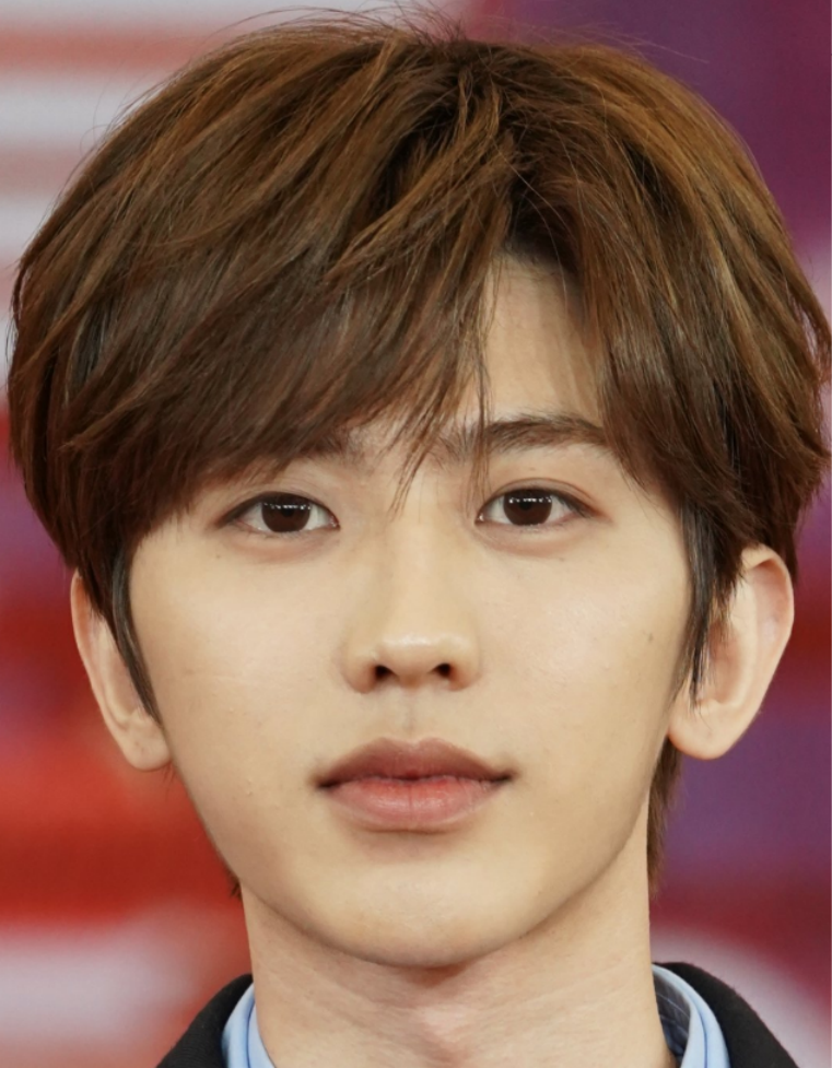 蔡徐坤的颜值到底有多优越生图即精修系列说是漫画男主不为过